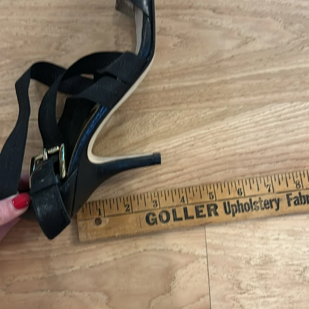 Michael Kors size 9.5 - Picture 6 of 6